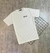 Camiseta Louis V. Off White - comprar online