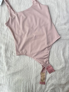 BODY MUSCULOSA BASICO (0450)