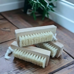 Cepillo de Uñas Doble en internet
