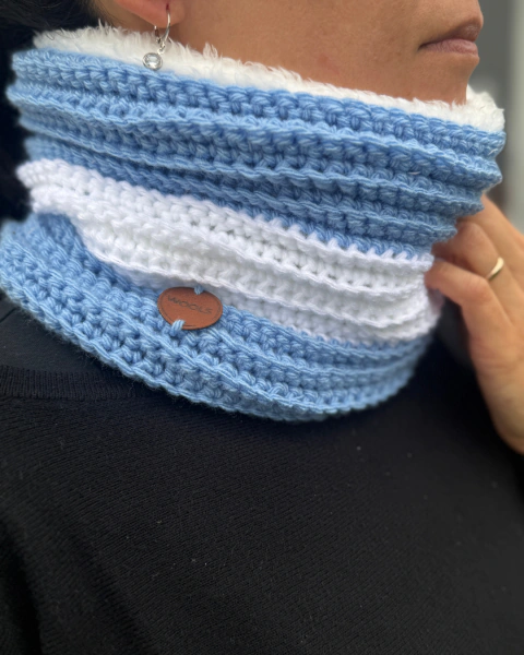Cuello con corderito Pampa
