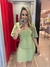 Vestido com Mangas Flare na internet