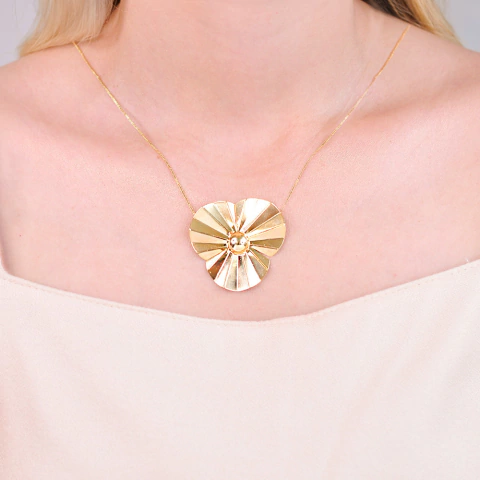 Colar Semijoia Célia Flor Leque Dourado