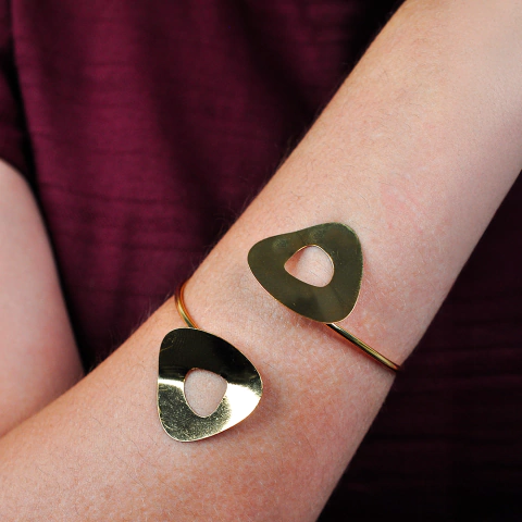 Bracelete Semijoia Carrie Organico Dourado