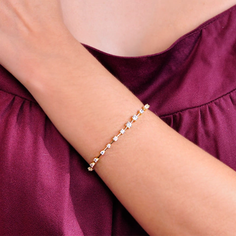 Pulseira Semijoia Quadrada Dourado