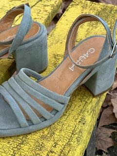 Cecilia Gamuza Celeste Aero - tienda online