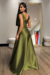 VESTIDO DE FESTA IPATINGA VERDE OLIVA - comprar online