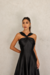 VESTIDO MIDI EM CETIM FRENTE CRUZADA PRETO - loja online