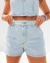 SHORT JEANS MOM CURTO LAVAGEM CLARA