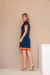 Compre no atacado, direto da fábrica, vestido curto gola V azul com detalhes laranja. Gramatura baixa e política de não troca ou devolução
