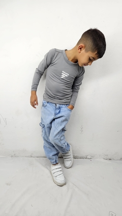 5 Remeras termicas frizadas de niños. - Rouch