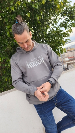 5 Buzos de Hombre con capucha. en internet