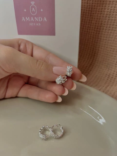 MINI ARGOLLAS HOJITA CON STRASS
