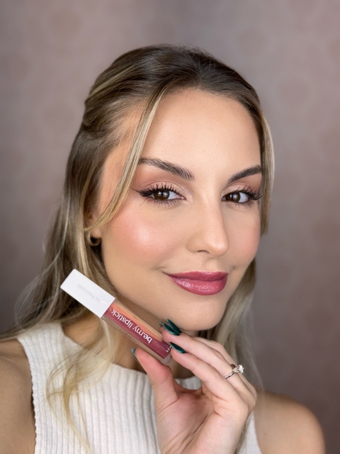 be.mylipstick x Isa Petricoski