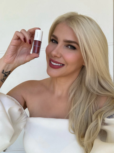 be.mylipstick x Dani Alcântara