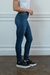 Jean Urban Skinny Azul Oscuro Con Hilo Camel - Gabucci