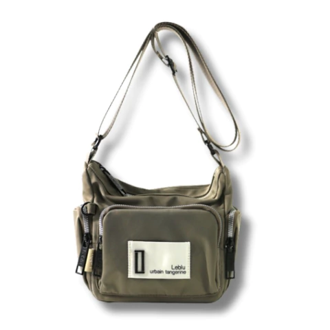 BANDOLERA LEBLU DE NYLON 5 CIERRES 16X18X7CM COLOR TOSTADO (C5092B) - comprar online