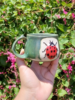 Caneca pântano joaninha - comprar online