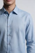 Camisa Social Slim Bambu Stretch Azul Bebê - close da gola