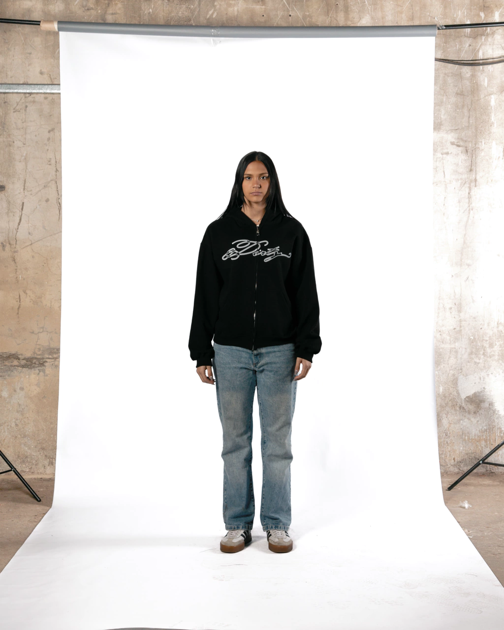 Campera Zip Italics