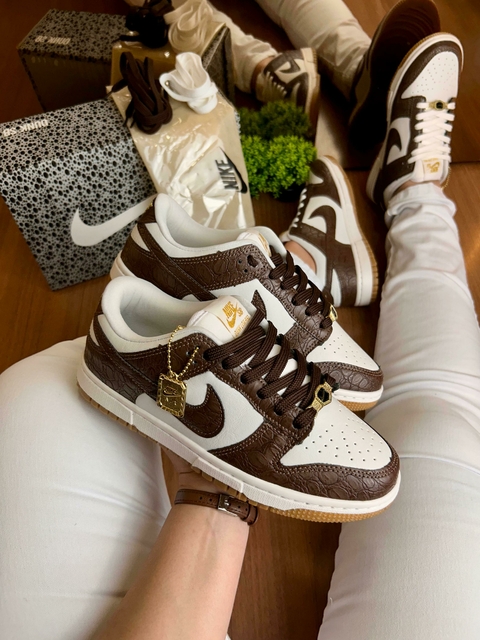 NIKE SB DUNK CROCO MARROM - comprar online