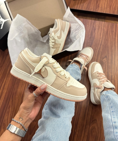 NIKE JORDAN LUXO PREMIUM NUDE