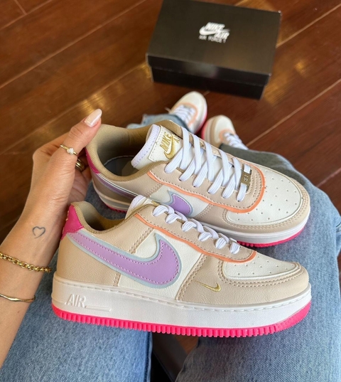 NIKE AIR FORCE COLORIDO/ROSA