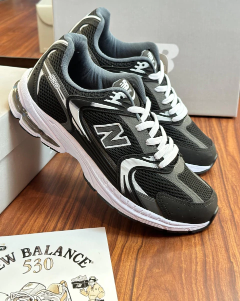 NEW BALANCE 530 PRETO