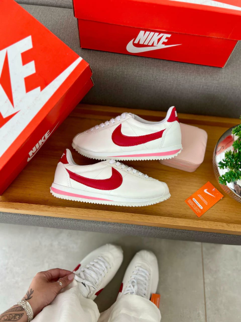 NIKE CORTEZ BRANCO COM VERMELHO - comprar online