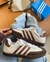 ADIDAS SAMBA FEMININO COURO MARROM/BEGE - comprar online