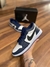 NIKE JORDAN AZUL MARINHO COURO