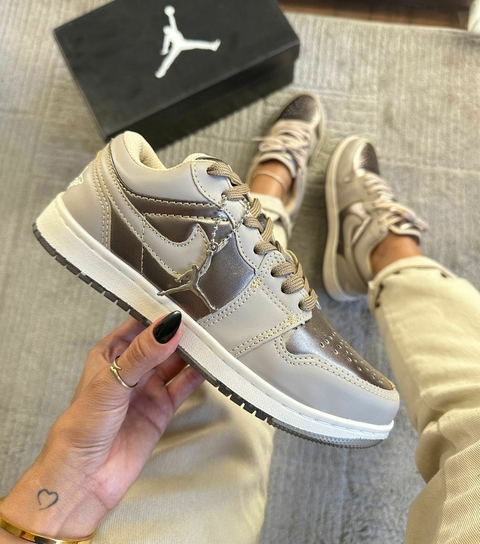 NIKE JORDAN METAL