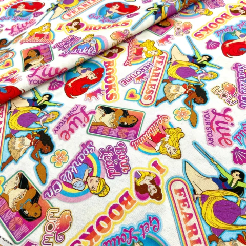 Tricoline Digital Princesas Books fundo Bege Claro - comprar online