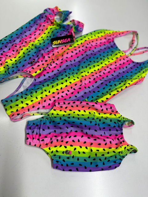 ENTERIZA NIÑA ESTAMPADA