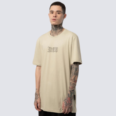 Camiseta Regular MCD Salmo 91 C/ Estampa Costas - Caqui