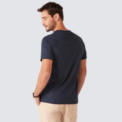 Camiseta Básica Masculina Decote V Em Algodão Azul Marinho na internet