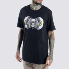 Camiseta Regular MCD Olho Gosma - Preto