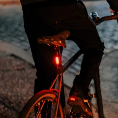 LUZ TRASERA MAGICSHINE SEEME 20L V2.0 - comprar online