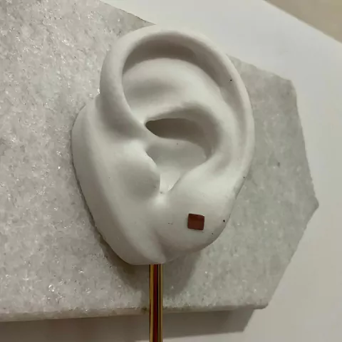 Brinco Pequeno Quadrado Prata 925