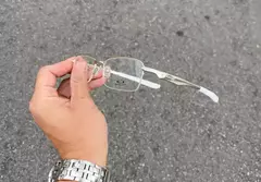 Armação Oakley p/ Descanso ou Grau Aros flutuantes Prateada na internet