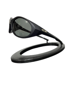 Expositor Icon Oakley Flutuante - Mulekinho Grifes