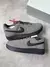 Nike Air Force - Preto e Cinza