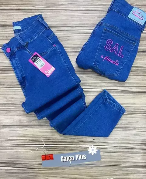 Calça Jeans Plus Sal E Pimenta Clara