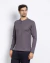 Camiseta henley canelada manga longa chumbo
