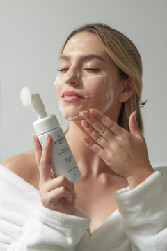Espuma de Limpeza Facial - 150Ml - amabiliaskin