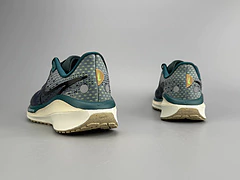 Tênis Nike Air Zoom Vomero 17 - Verde na internet