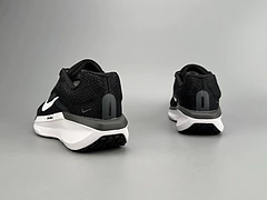 Tênis Nike Winflo 11 - Preto - loja online