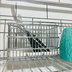 CUBIERTERO CON BANDEJA PARA SECAPLATOS CROMADO en internet