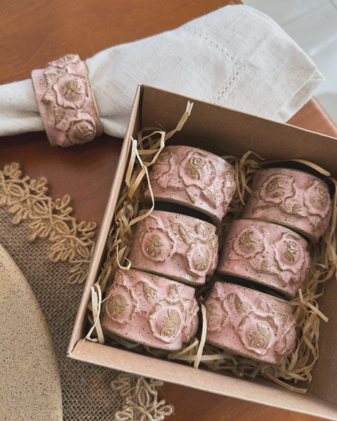 Jogo de anéis de guardanapo - rosas - comprar online