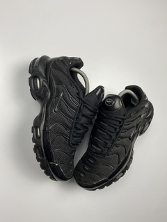 Air max plus triple black na internet