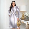 Vestido em Alfaiataria, Evasê, Listrado Off, Fechamento Botões, Bolsos, Cinto, Enncante BM1194B